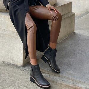 NWOT Dolce Vita Huey black leather Chelsea boot